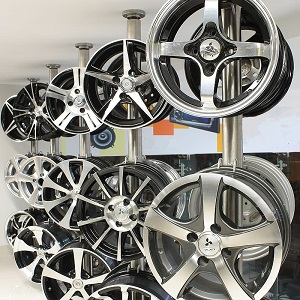 Custom Wheels and Rims in Cleveland, Euclid, OH
